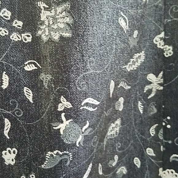 Gorgeous Charcoal gray suit! - Picture 5 of 7